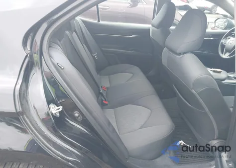 2020 Toyota Camry Le z USA, uszkodzony, nr VIN 4T1L11AK1LU952983